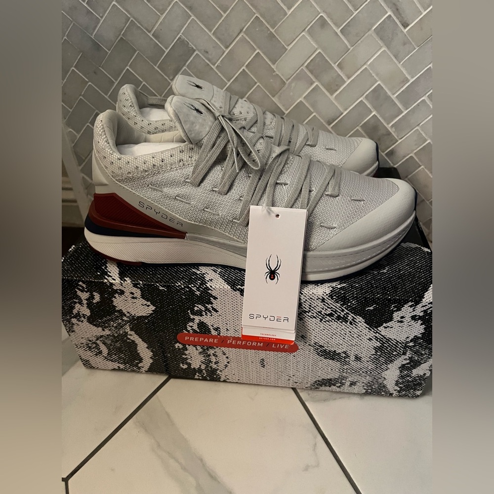 Spyder Tempo Men's White and Gray Sneakers with Red Accents